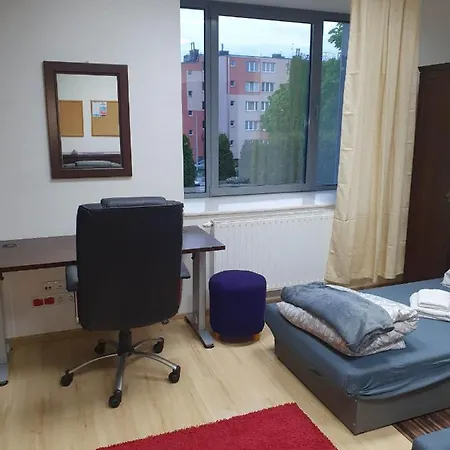 Pokoje Ze Wspolna Lazienka I Kuchnia W Centrum Starachowic Starachowice Exterior photo