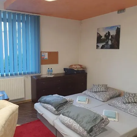 Pokoje Ze Wspolna Lazienka I Kuchnia W Centrum Starachowic Starachowice Exterior photo