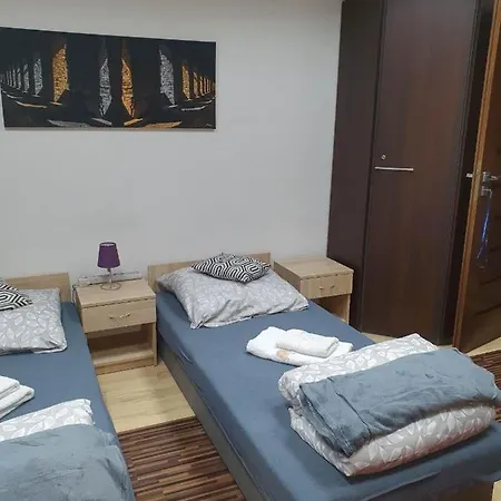Pokoje Ze Wspolna Lazienka I Kuchnia W Centrum Starachowic Starachowice Exterior photo