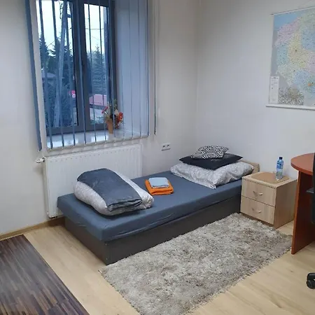 Pokoje Ze Wspolna Lazienka I Kuchnia W Centrum Starachowic Starachowice Exterior photo
