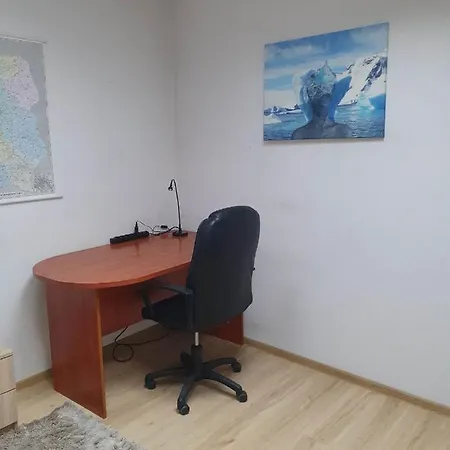 Pokoje Ze Wspolna Lazienka I Kuchnia W Centrum Starachowic Starachowice Exterior photo