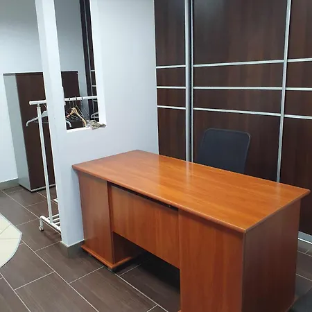 Pokoje Ze Wspolna Lazienka I Kuchnia W Centrum Starachowic Starachowice Exterior photo