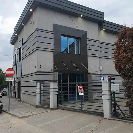 Pokoje Ze Wspolna Lazienka I Kuchnia W Centrum Starachowic Starachowice Exterior photo