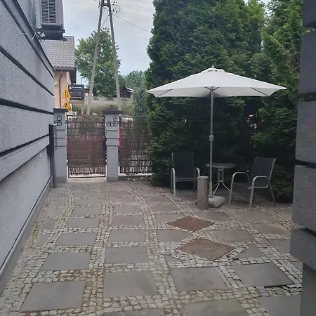 Pokoje Ze Wspolna Lazienka I Kuchnia W Centrum Starachowic Starachowice Exterior photo