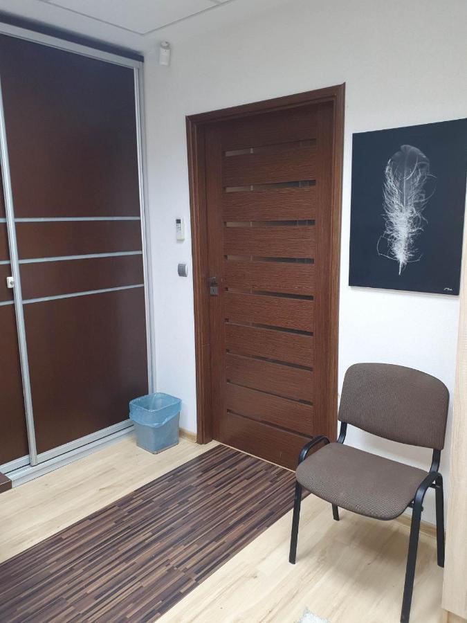 Apartment Ze Wspolna Lazienka I Kuchnia W Centrum Starachowic Starachowice